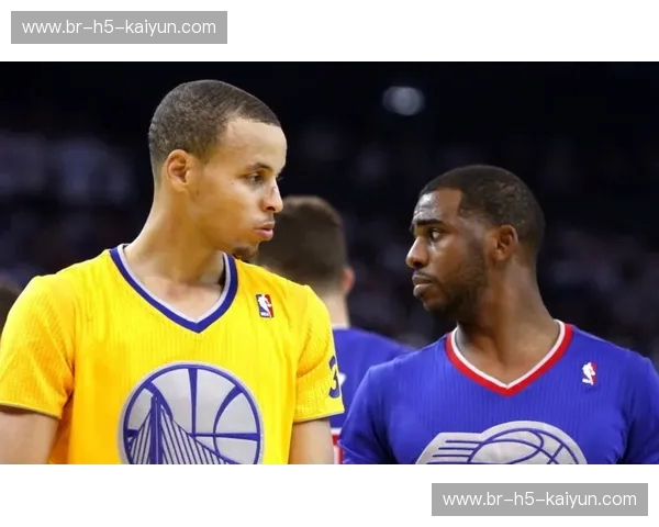 世纪对决,紫金荣耀与金州勇士的恩怨情仇:4月13日,洛杉矶湖人vs金州勇士,谁将主宰斯台普斯?